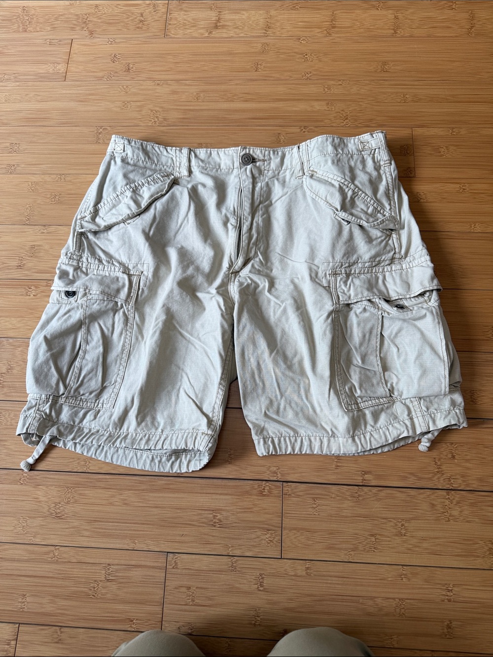 Polo by Ralph Lauren Men's Light khaki Cargo Shorts relaxed